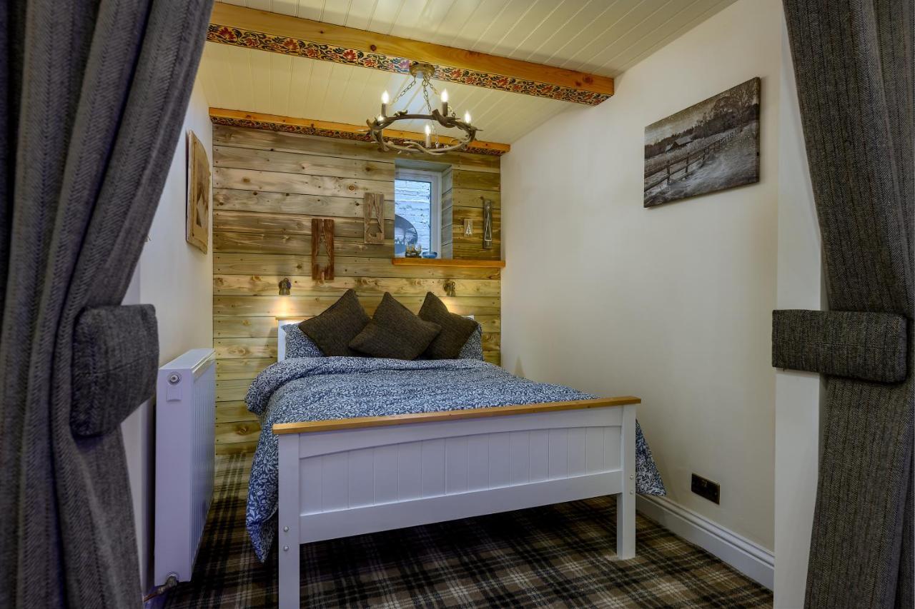 Anastasia'S Secret! Cupar Swiss Alpine Style Apartment Zewnętrze zdjęcie